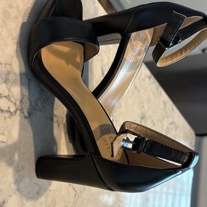Naturalizer Black Strappy Heels